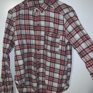 Medium hollister flannel